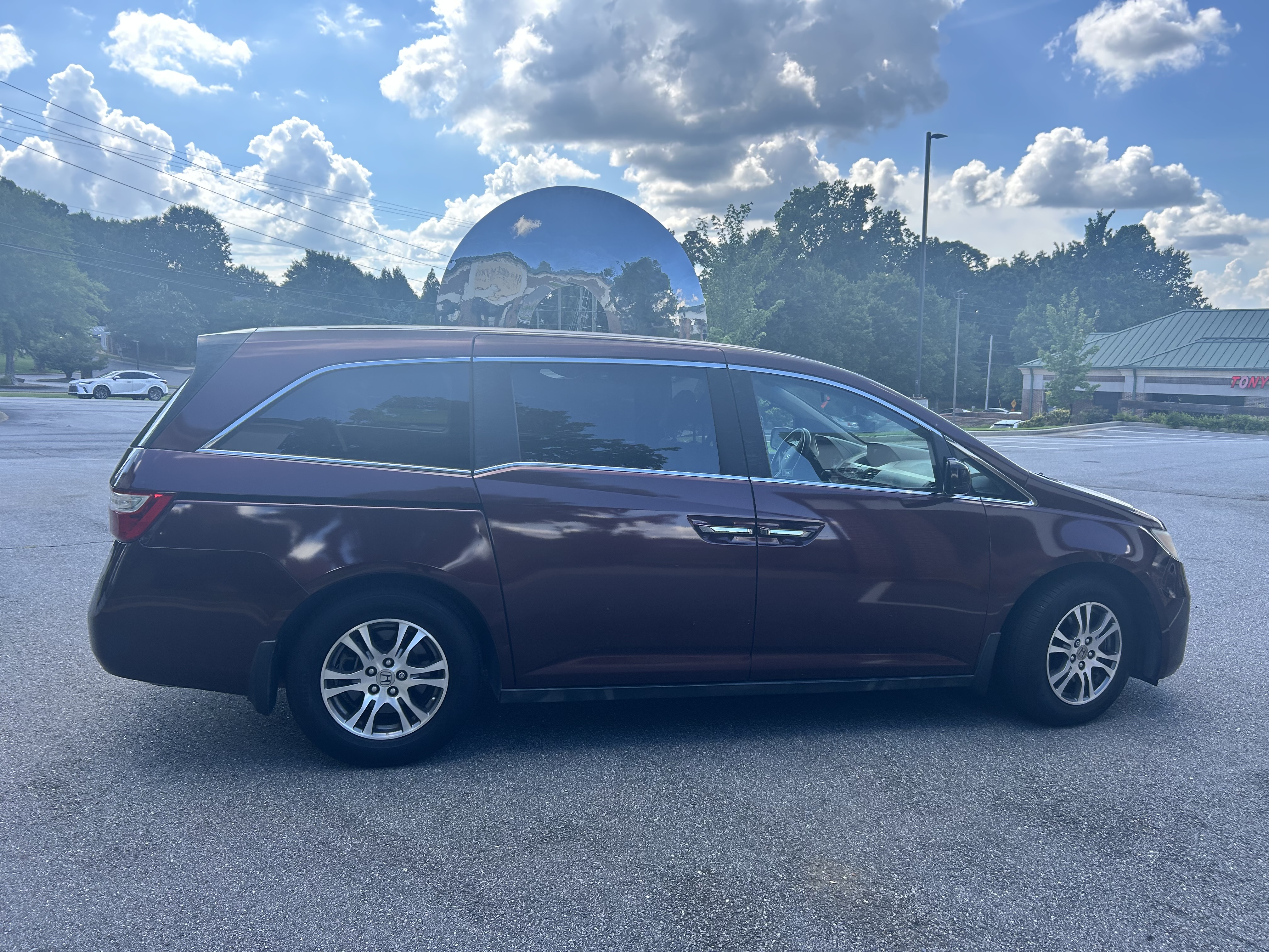 Used 2012 Honda Odyssey EX image 1