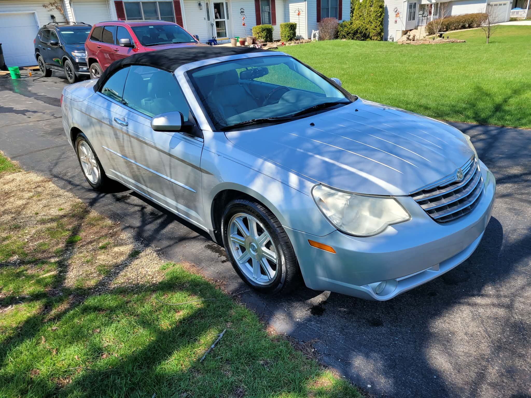Used 2008 Chrysler Sebring Limited FWD image 1
