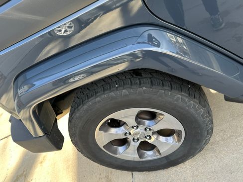 Used 2016 Jeep Wrangler Unlimited Sahara w/ Connectivity Group image 21