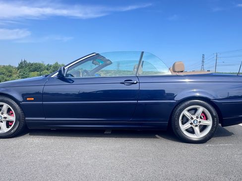 Used 2002 BMW 325Ci Convertible RWD image 18