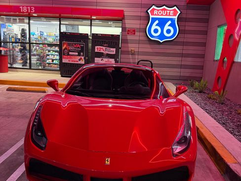 Used 2017 Ferrari 488 Spider RWD image 16