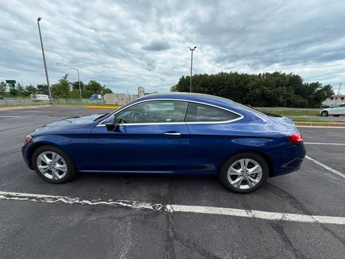 Used 2017 Mercedes-Benz C 300 Coupe image 4