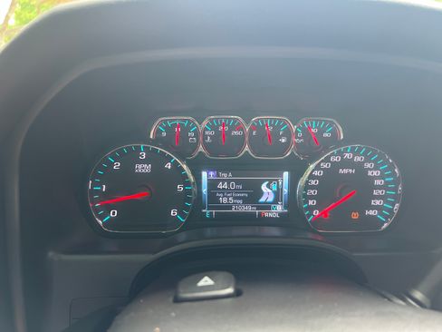 Used 2018 Chevrolet Silverado 1500 LT w/ All Star Edition AWD/4WD image 16