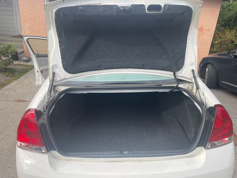 Used 2009 Chevrolet Impala LS image 9