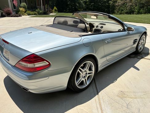 Used 2007 Mercedes-Benz SL 550 image 11
