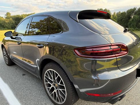 Used 2018 Porsche Macan GTS AWD/4WD image 9