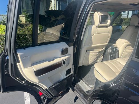 Used 2010 Land Rover Range Rover Supercharged image 4