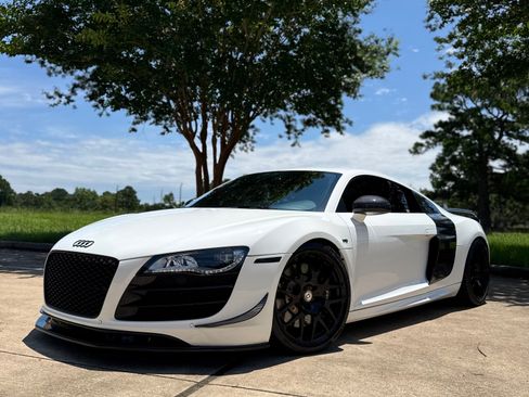 Used 2010 Audi R8 V10 AWD/4WD image 1