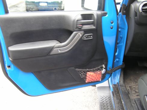 Used 2012 Jeep Wrangler Sport image 19