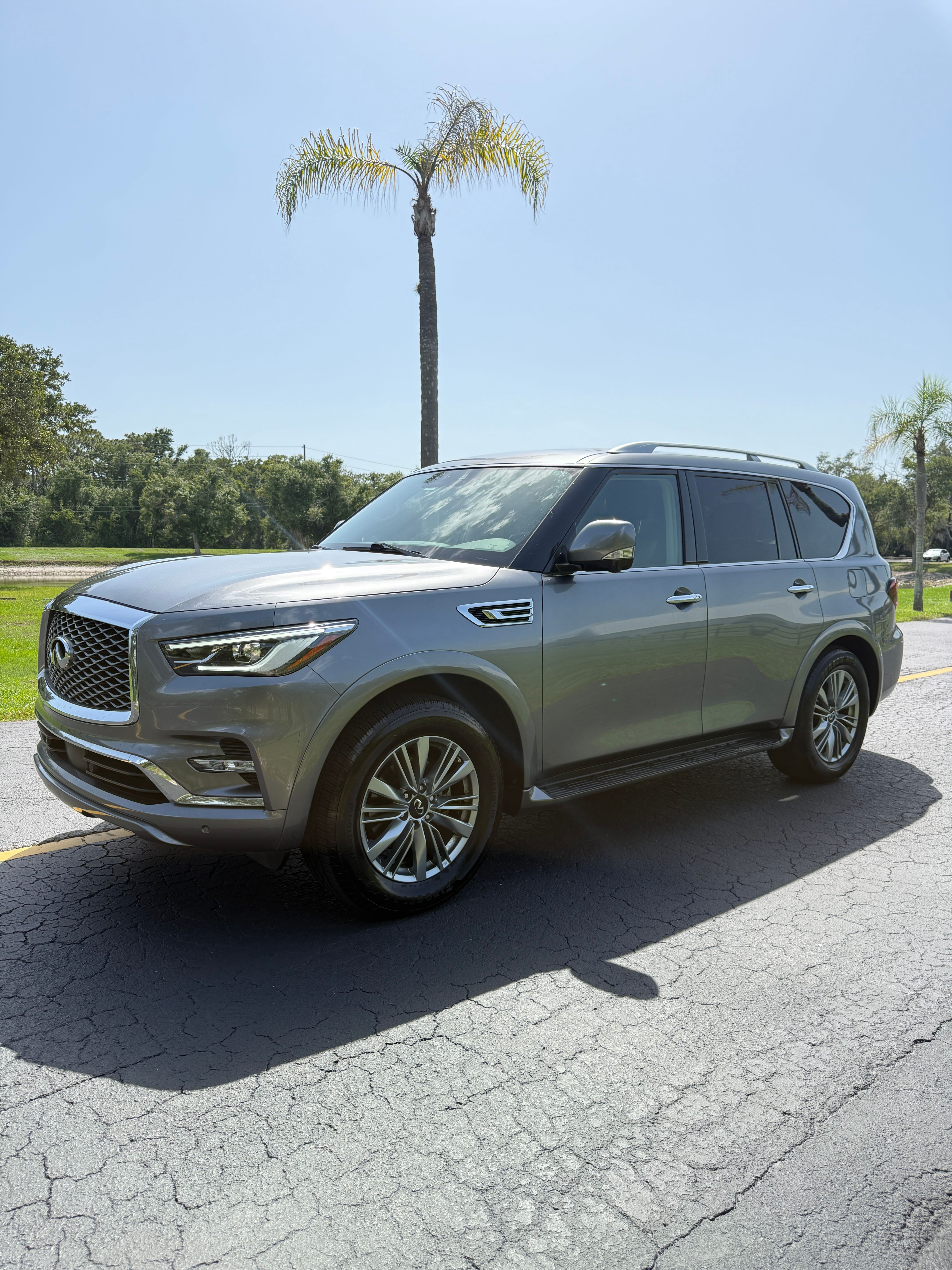 Used 2021 INFINITI QX80 Luxe RWD image 1