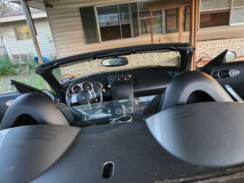 Used 2005 Nissan 350Z Touring image 11