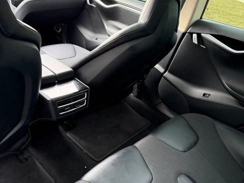 Used 2014 Tesla Model S 60 image 12