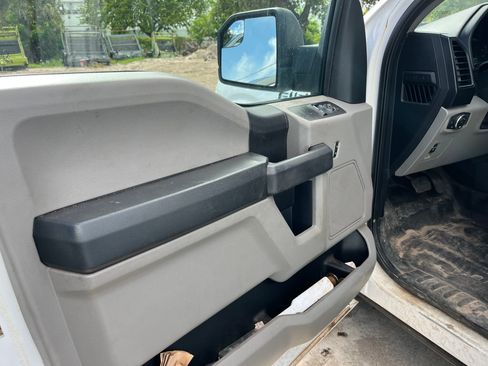 Used 2018 Ford F150 XL w/ Equipment Group 101A Mid RWD image 11