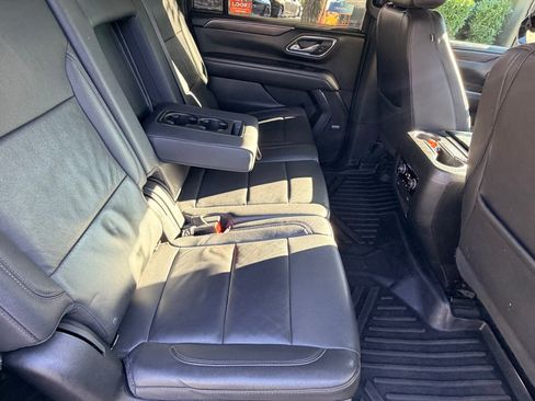 Used 2023 Chevrolet Suburban LT AWD/4WD image 6