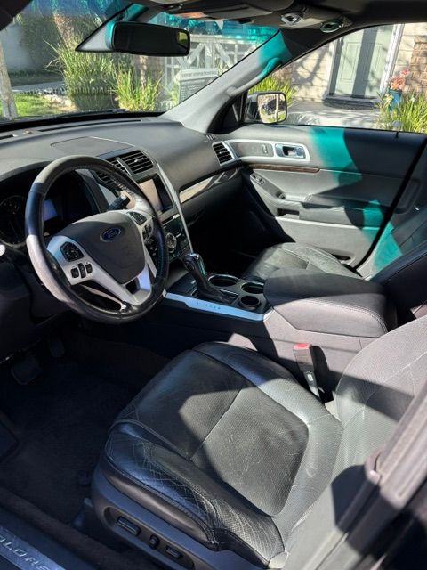 Used 2013 Ford Explorer Limited FWD image 9