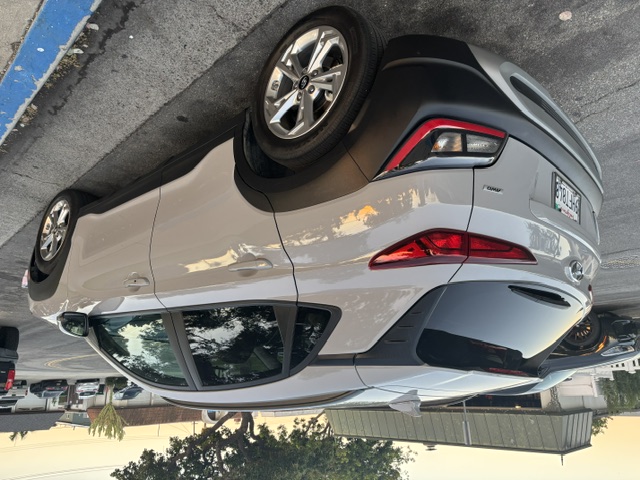 Used 2023 Hyundai Kona SEL w/ Cargo Package AWD/4WD image 10
