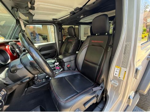 Used 2018 Jeep Wrangler Unlimited Rubicon AWD/4WD image 16