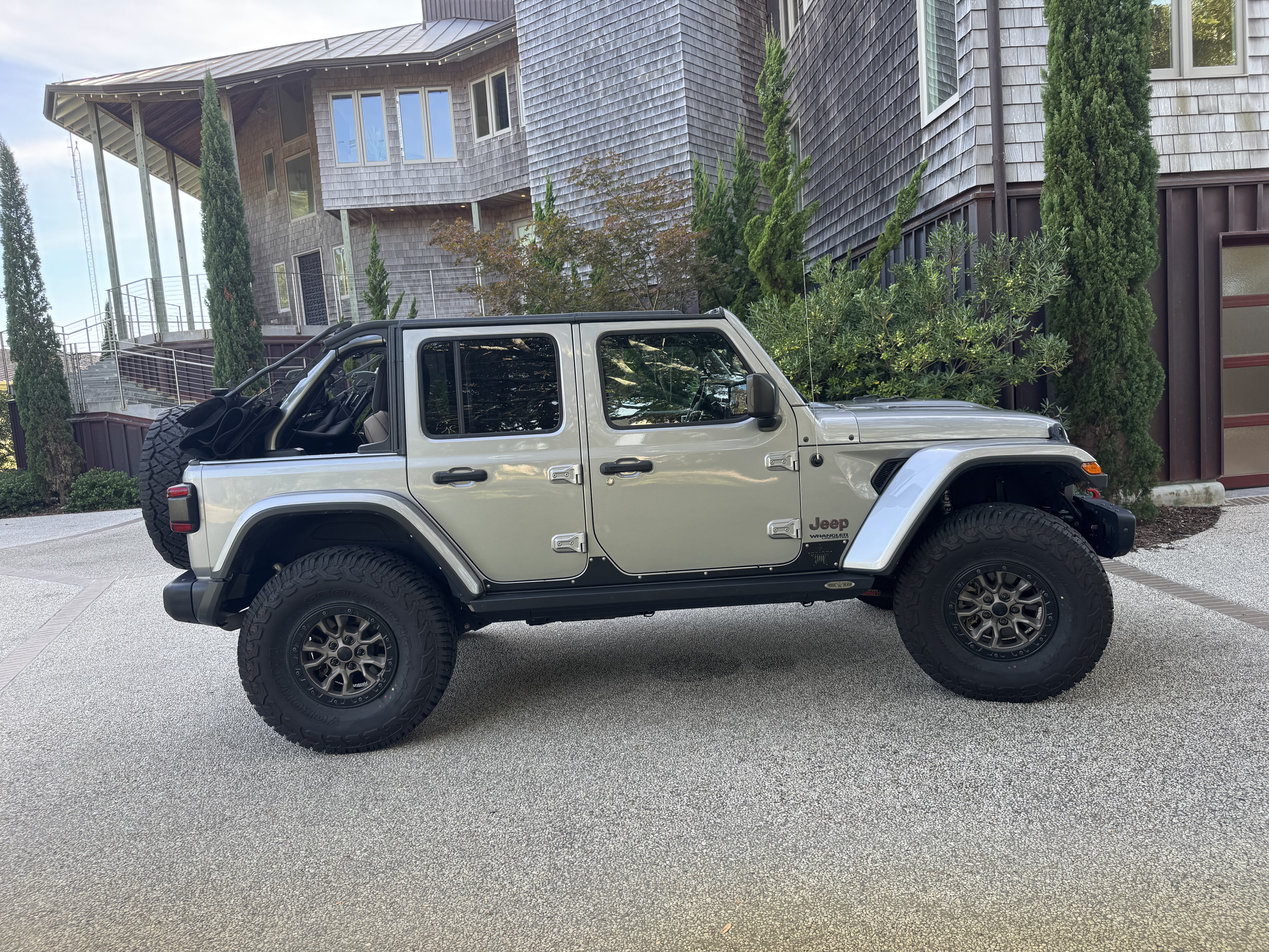 Used 2021 Jeep Wrangler Unlimited Rubicon AWD/4WD image 18