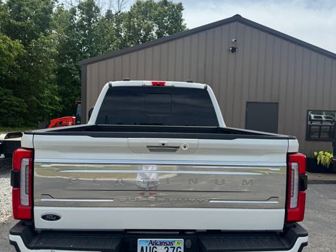 Used 2024 Ford F250 Platinum AWD/4WD image 13