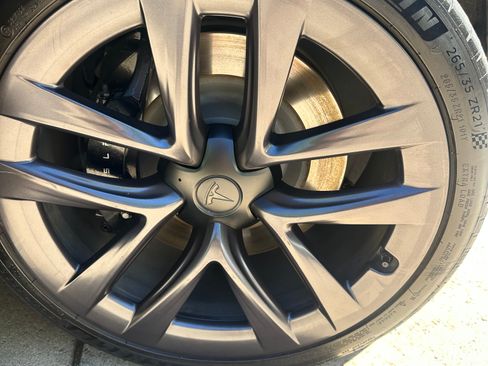 Used 2022 Tesla Model S Standard Range image 9