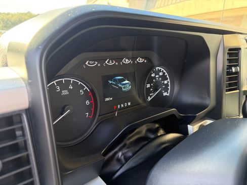 Used 2024 Ford F350 XLT w/ Camper Package image 9