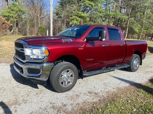 Used 2022 RAM 2500 Tradesman image 2