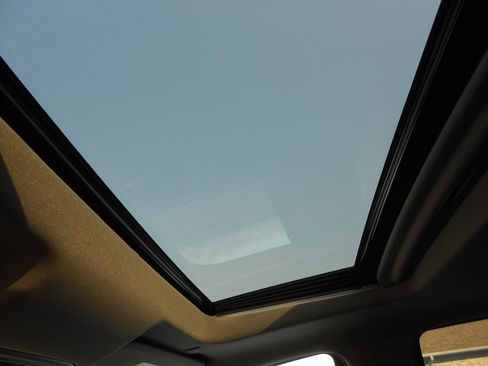 Used 2019 Chevrolet Silverado 1500 RST image 35