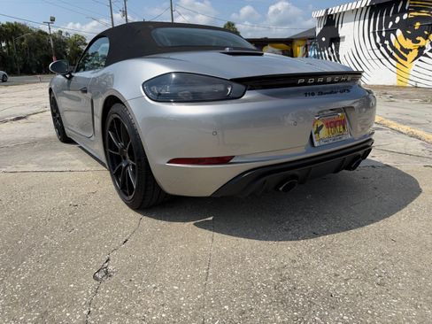 Used 2021 Porsche 718 Boxster GTS RWD image 11