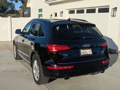 Used 2017 Audi Q5 2.0T Premium Plus w/ Technology Package image 5