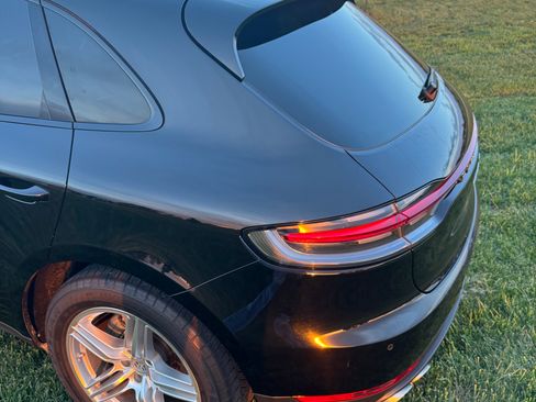 Used 2020 Porsche Macan S image 9