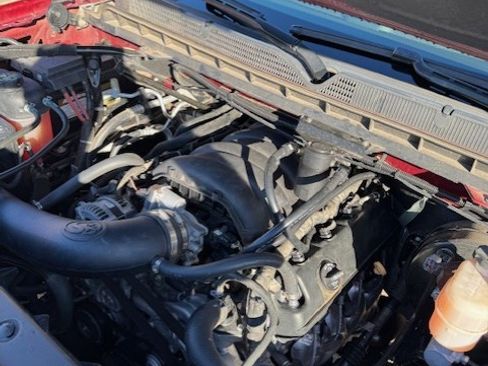 Used 2018 Chevrolet Silverado 1500 LT w/ All Star Edition image 14