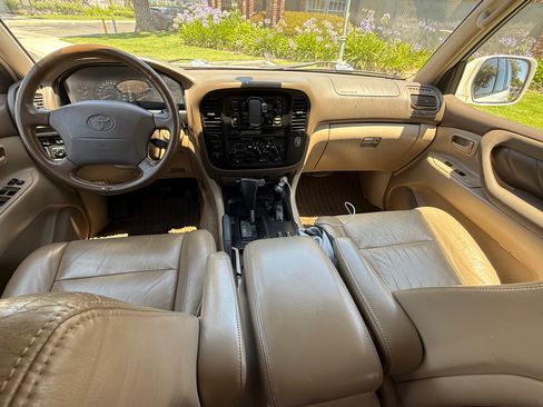 Used 2000 Toyota Land Cruiser AWD/4WD image 15