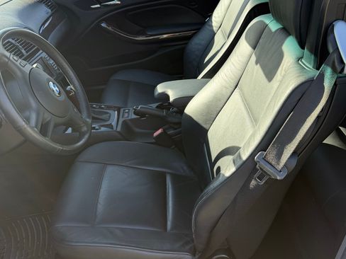 Used 2004 BMW 330Ci Convertible image 6