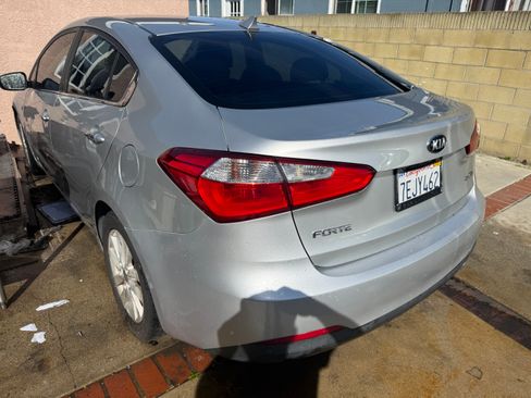 Used 2014 Kia Forte EX image 9