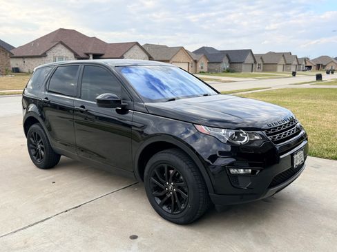 Used 2018 Land Rover Discovery Sport HSE image 1