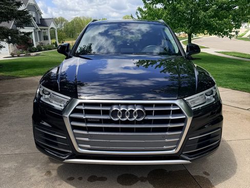Used 2020 Audi Q5 2.0T Premium w/ Convenience Package AWD/4WD image 1