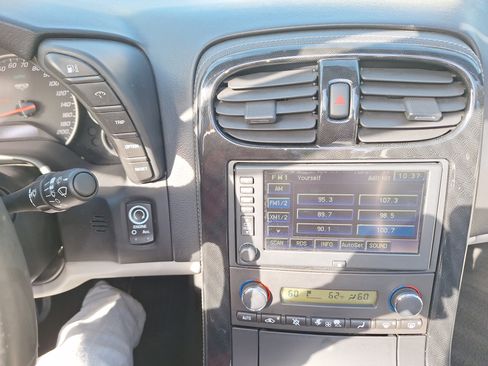 Used 2013 Chevrolet Corvette Convertible w/ 2LT Preferred Equipment Group image 10