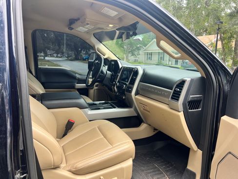 Used 2021 Ford F250 Lariat w/ Lariat Ultimate Package image 10