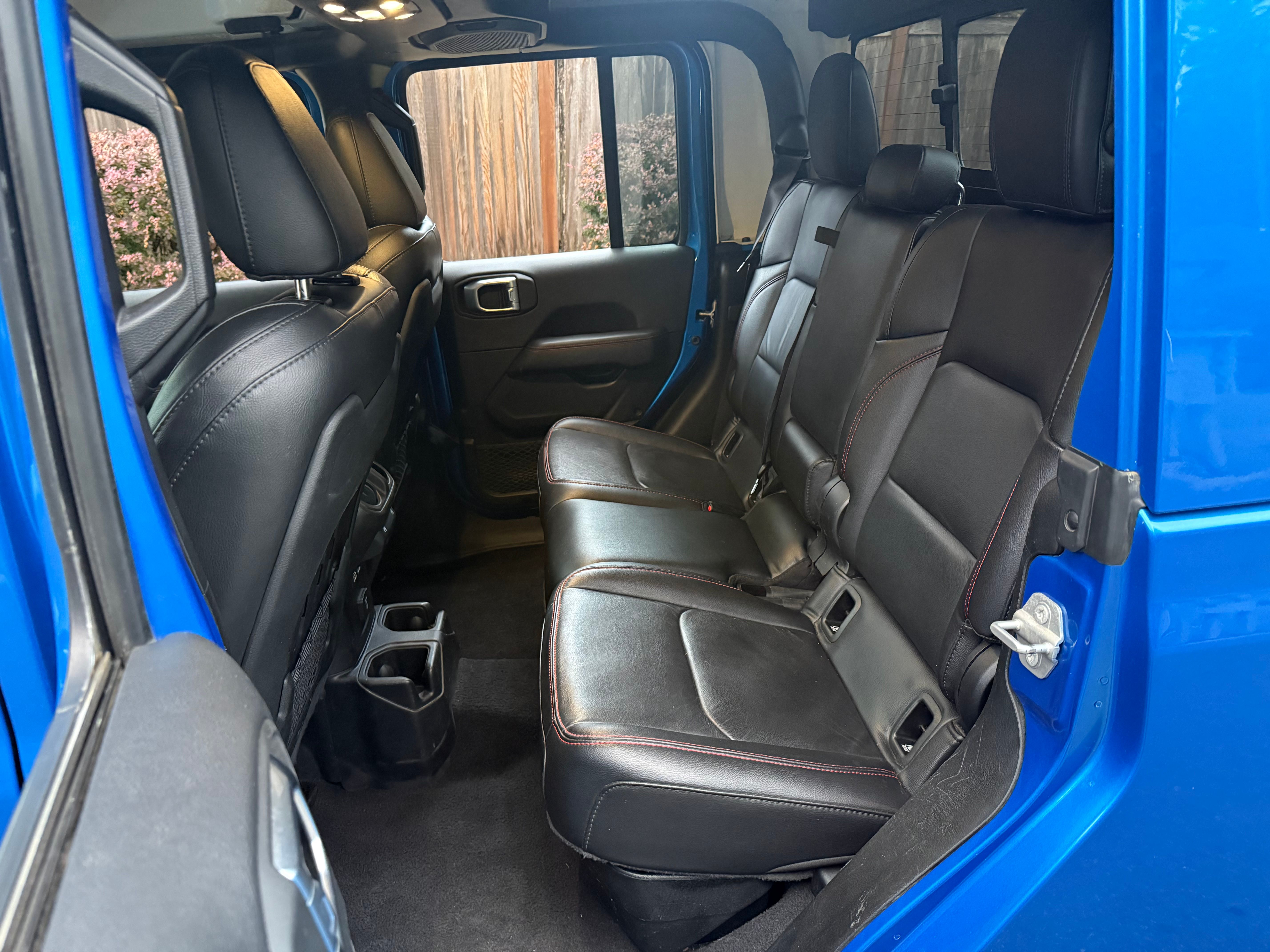 Used 2021 Jeep Gladiator Rubicon AWD/4WD image 15
