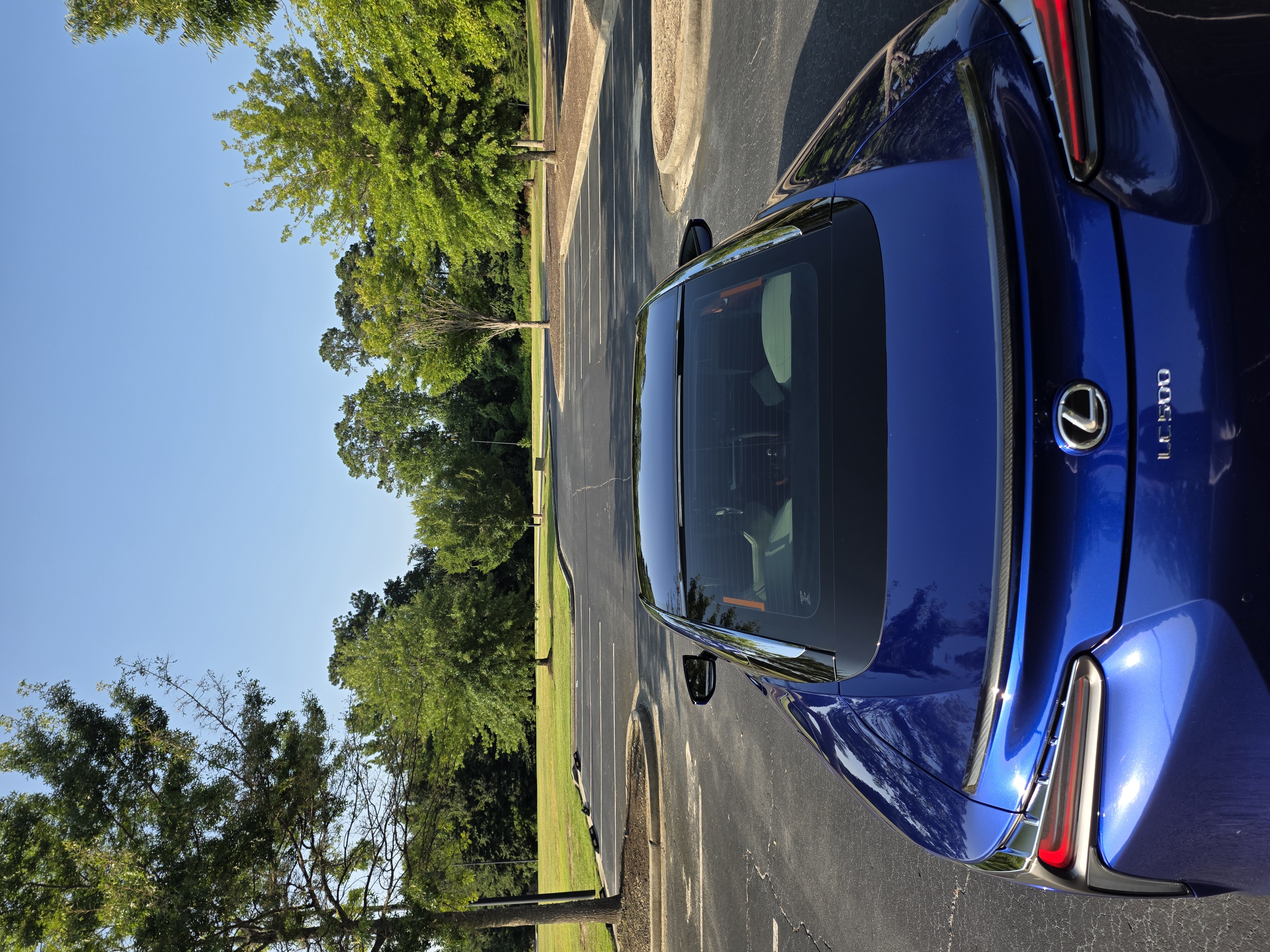 Used 2018 Lexus LC 500 Coupe w/ Launch Edition RWD image 4