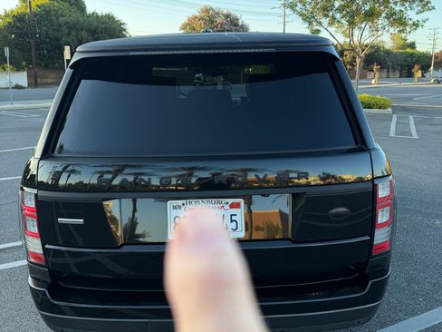 Used 2014 Land Rover Range Rover Supercharged AWD/4WD image 4