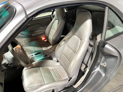 Used 2001 Porsche 911 Cabriolet image 19