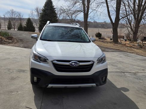 Used 2020 Subaru Outback Touring XT image 4