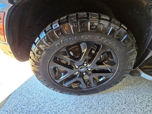 Used 2022 Land Rover Defender 110 X-Dynamic HSE image 18