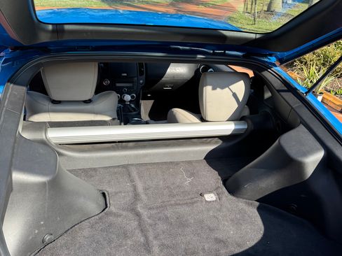 Used 2009 Nissan 370Z Touring image 16