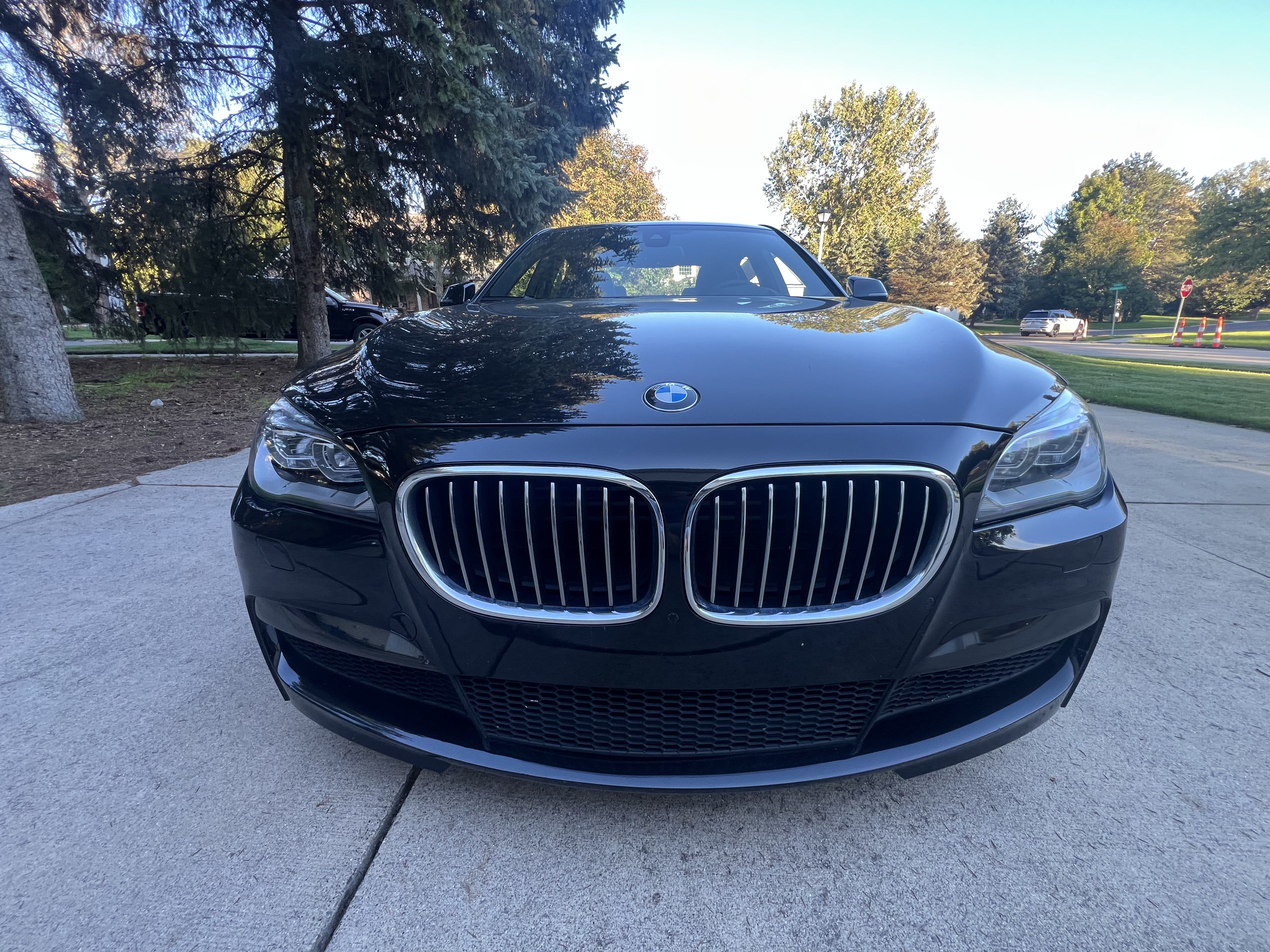 Used 2014 BMW 750Li xDrive AWD/4WD image 10