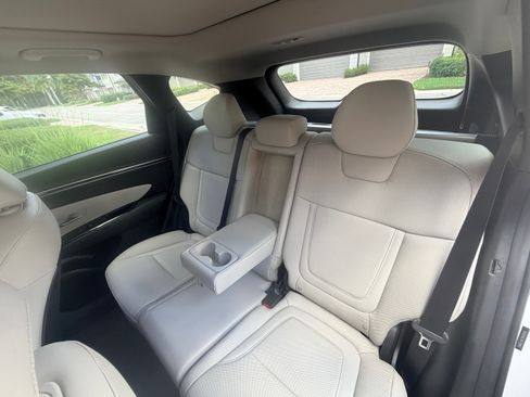 Used 2022 Hyundai Tucson Limited FWD image 11