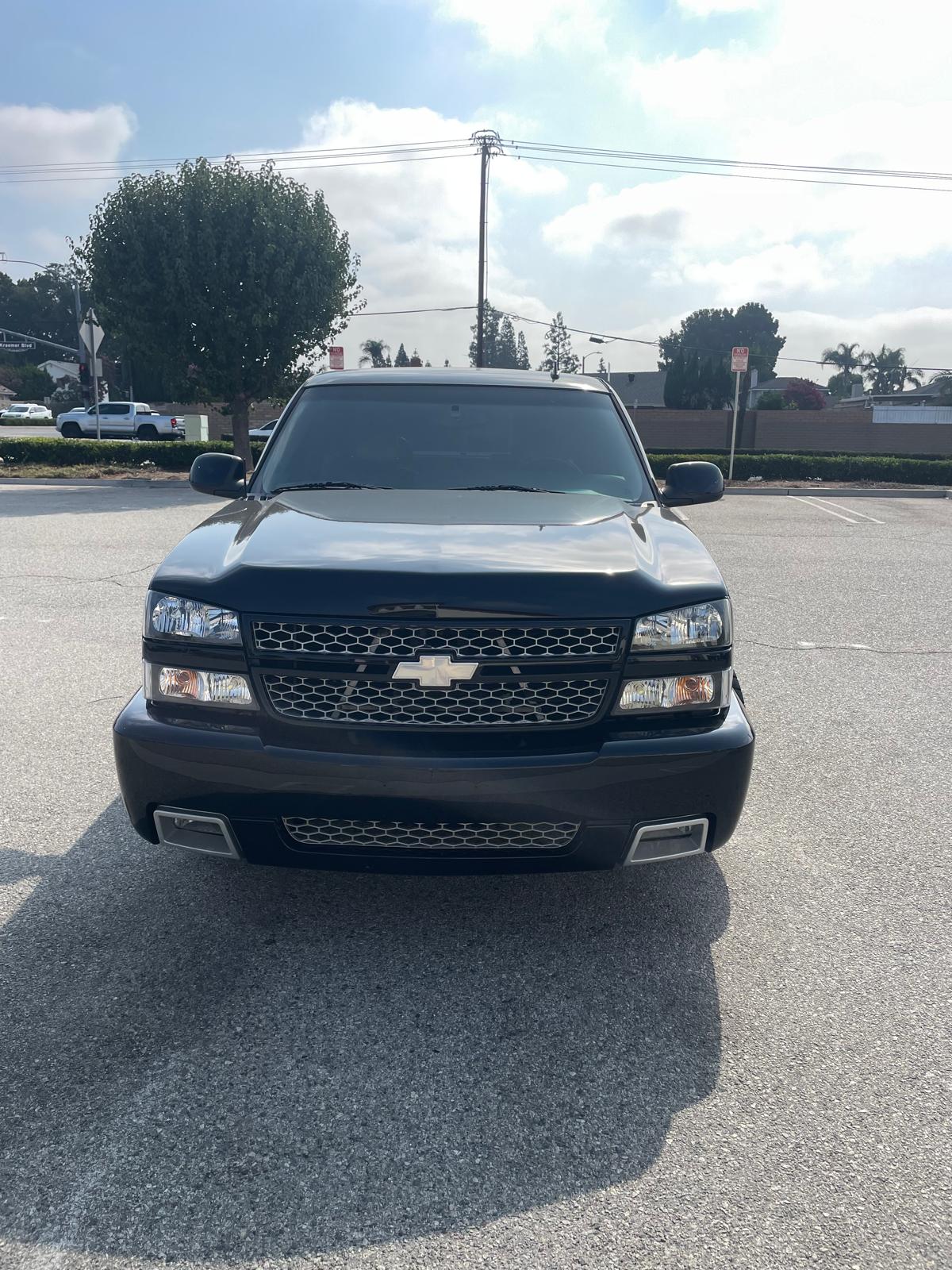 Used 2006 Chevrolet Silverado 1500 SS RWD image 2