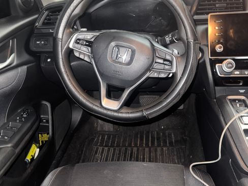 Used 2019 Honda Insight EX image 12