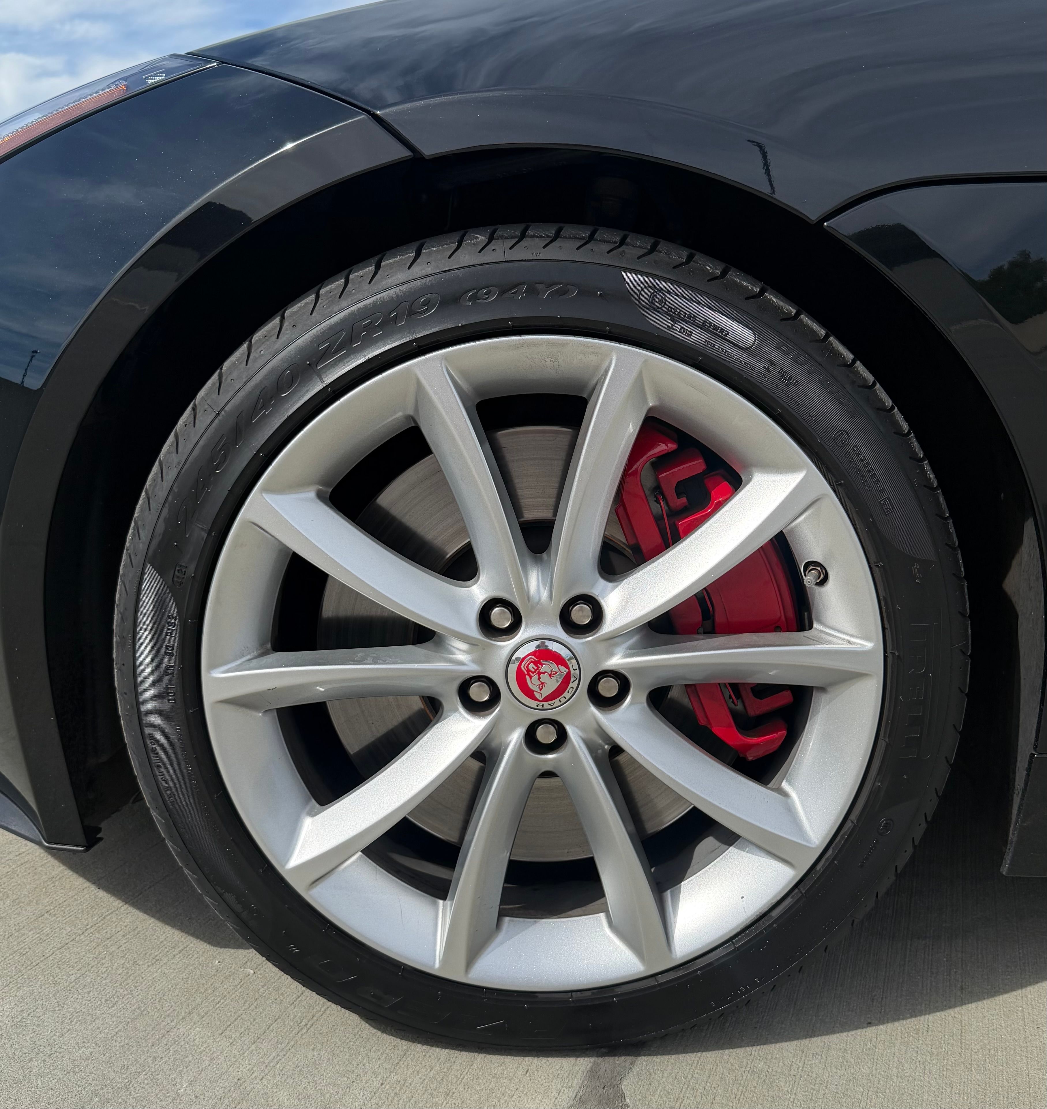 Used 2015 Jaguar F-TYPE S RWD image 18